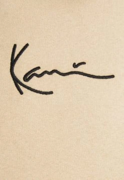 Bestpreis 😉 Karl Kani UNISEX SMALL SIGNATURE HOODY - Kapuzenpullover - Sand ✨ -Karl Kani Verkäufe b6005ddaa10a4276ad1adf4d5a79d92c