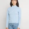Blitzangebot 😀 Karl Kani SMALL SIGNATURE TURTLE NECK - Strickpullover - Light Blue, Damen ❤️