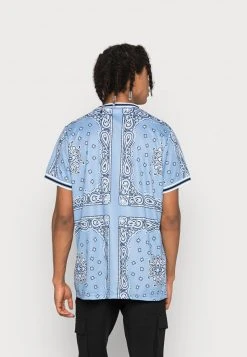 Neu 🤩 Karl Kani UNISEX SERIF TEE - T-Shirt Print - Blue ⭐ 9 Neu 🤩 Karl Kani UNISEX SERIF TEE - T-Shirt Print - Blue ⭐ -Karl Kani Verkäufe b67b5a288d4141ec962dfd922b9feabf