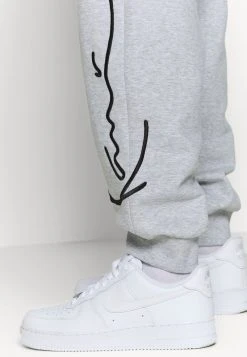 Bestpreis 😍 Karl Kani SIGNATURE RETRO - Jogginghose - Grey/black, Herren ⭐ -Karl Kani Verkäufe b9bc3dafab2649e79b2fa538ced46145
