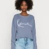 Schlussverkauf 👍 Karl Kani SIGNATURE CROP CREW - Strickpullover - Blue, Damen ⌛ -Karl Kani Verkäufe bbd48237b448448f84b6ca14e623e2c1