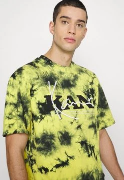Besorgen ⌛ Karl Kani RETRO TIE DYE TEE UNISEX - T-Shirt Print - Yellow ⌛ -Karl Kani Verkäufe bc7b149a91ed4d1fadaedb4af96000a3