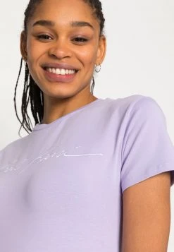 Top 10 ⌛ Karl Kani AUTOGRAPH TIGHT TEE - T-Shirt Print - Purple, Damen ⌛ -Karl Kani Verkäufe be537fdf69834f90bc727cf494738c76