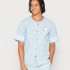 Besorgen ⭐ KARL KANI X SMILEY® OG ⚾ BASEBALL SHIRT - Hemd - Bleached Blue, Herren 🔥