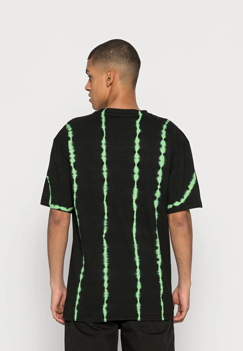 Rabatt ✔️ Karl Kani SMALL SIGNATURE TIE DYE TEE UNISEX - T-Shirt Basic - Black 🌟 5 Rabatt ✔️ Karl Kani SMALL SIGNATURE TIE DYE TEE UNISEX - T-Shirt Basic - Black 🌟 – Bild 3