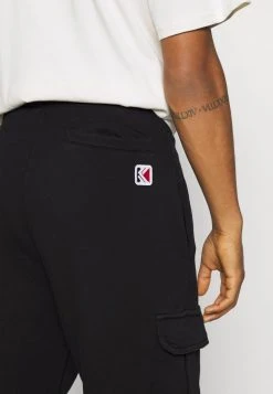 Bestpreis 🎁 Karl Kani SMALL SIGNATURE BLEACHED UNISEX - Jogginghose - Black 👏 -Karl Kani Verkäufe c953382736df412d8f4678aa045bc3a2