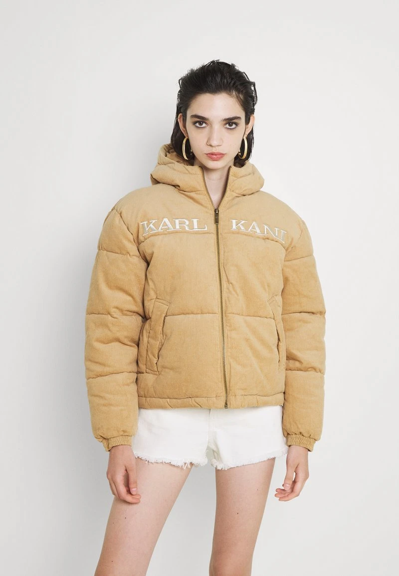 Schlussverkauf ❤️ Karl Kani RETRO HOODED PUFFER JACKET - Winterjacke - Sand, Damen 🔔 3 Schlussverkauf ❤️ Karl Kani RETRO HOODED PUFFER JACKET - Winterjacke - Sand, Damen 🔔