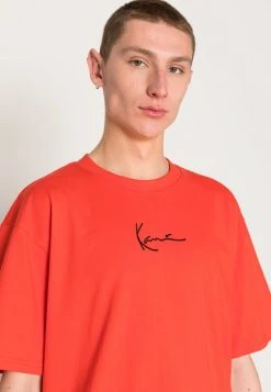 Beste Bewertungen von 🧨 Karl Kani UNISEX SMALL SIGNATURE ESSENTIAL TEE - T-Shirt Basic - Red 🔥 11 Beste Bewertungen von 🧨 Karl Kani UNISEX SMALL SIGNATURE ESSENTIAL TEE - T-Shirt Basic - Red 🔥 -Karl Kani Verkäufe d03733c17740400d8bef4cd6a80ad77c