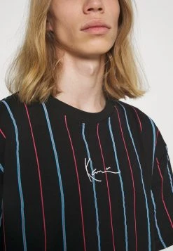 Großhandel 👏 Karl Kani SMALL SIGNATURE PINSTRIPE TEE - T-Shirt Print - Black, Herren 🥰 -Karl Kani Verkäufe d5a296db68514661be33adf845fa135e