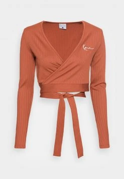 Am billigsten ❤️ Karl Kani SMALL SIGNATURE SHORT RUST - Langarmshirt - Rust, Damen 👍 -Karl Kani Verkäufe d61c434320b849d5ba3e10ddbde06038