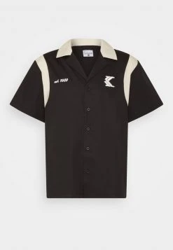 Coupon ❤️ Karl Kani BOWLING SHIRT - Hemd - Black, Herren 👍 14 Coupon ❤️ Karl Kani BOWLING SHIRT - Hemd - Black, Herren 👍 -Karl Kani Verkäufe d725074a5fbe423699ba4dac56362d80