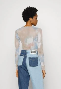 Bestes Angebot 🛒 Karl Kani SIGNATURE - Langarmshirt - Taupe, Damen ⭐ 10 Bestes Angebot 🛒 Karl Kani SIGNATURE - Langarmshirt - Taupe, Damen ⭐ -Karl Kani Verkäufe d9d14145ed8c4546be3cf59fb271c6de