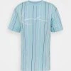 Bestes Angebot 🌟 Karl Kani SIGNATURE PINSTRIPE TEE UNISEX - T-Shirt Print - Light Blue ✨ -Karl Kani Verkäufe e2b8c20cfb08475a8e0092ad3897921e