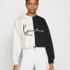 Billig ⭐ Karl Kani SIGNATURE CROPPED BLOCK CREW - Sweatshirt - Off White, Damen ⭐ -Karl Kani Verkäufe edf446161663450a9f089b181d33f215