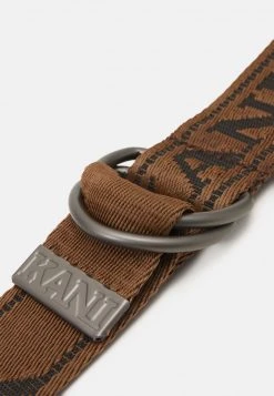 Coupon ❤️ Karl Kani COLLEGE BELT UNISEX - Gürtel - Brown ⌛ -Karl Kani Verkäufe f065146d7b6e4aeba08800f24c7a4f19