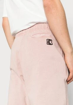 Brandneu 🎉 Karl Kani SMALL SIGNATURE PANTS UNISEX - Jogginghose - Rose 🔥 -Karl Kani Verkäufe f299150f035e4a40a449b4b42a2d7607