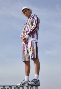 Auslauf 😉 KARL KANI X SMILEY® SIGNATURE STRIPE UNISEX - Shorts - Multicolor 🛒
