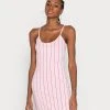 Billig 😉 Karl Kani SMALL SIGNATURE PINSTRIPE DRESS - Jerseykleid - Rose, Damen 👏