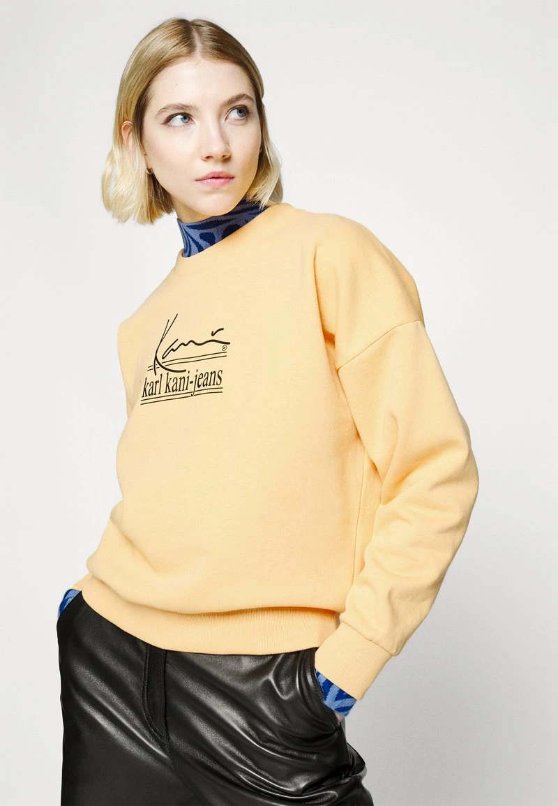 Coupon 😍 Karl Kani SIGNATURE CREW - Sweatshirt - Orange, Damen 🥰 9 Coupon 😍 Karl Kani SIGNATURE CREW - Sweatshirt - Orange, Damen 🥰 – Bild 7