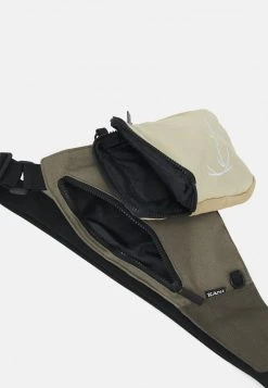Beste Bewertungen von ⭐ Karl Kani SIGNATURE BLOCK CROSSBODY BAG UNISEX - Umhängetasche - Military Green 😍 -Karl Kani Verkäufe ff55447fb3e24c4a97de137becc9c519